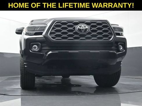 Used 2021 Toyota Tacoma TRD Sport w/ TRD Premium Sport Package AWD/4WD image 55
