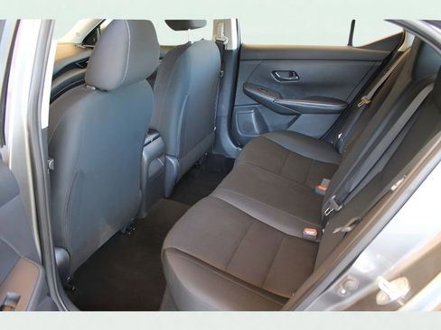 Used 2024 Nissan Sentra S image 12