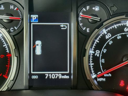 Used 2020 Toyota 4Runner Limited AWD/4WD image 18