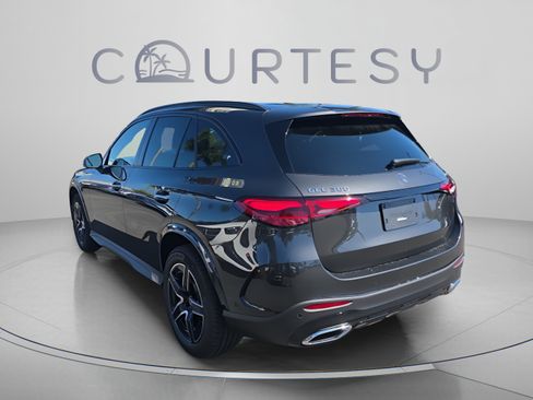 Certified 2026 Mercedes-Benz GLC 300 4MATIC image 3