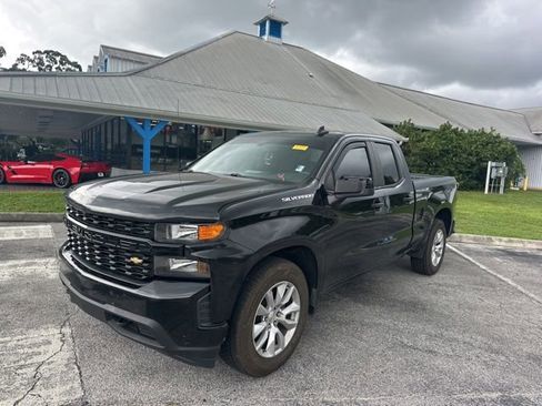 Used 2019 Chevrolet Silverado 1500 Custom w/ Custom Value Package RWD image 1