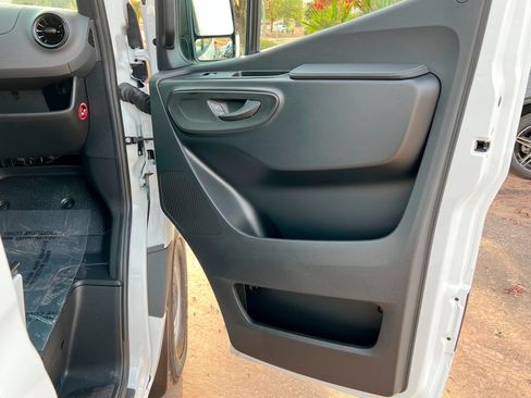 New 2026 Mercedes-Benz Sprinter 2500 image 17