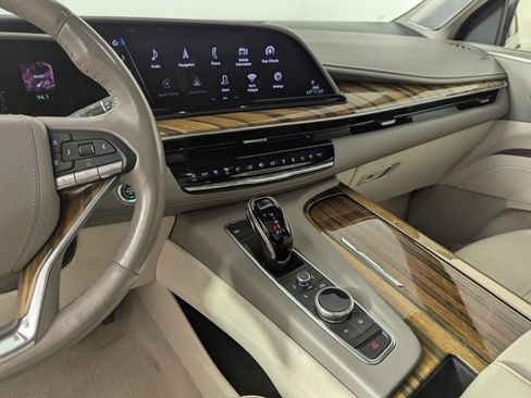 Used 2022 Cadillac Escalade ESV Sport Platinum w/ LPO, ONYX Package AWD/4WD image 14