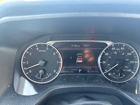 Used 2024 Nissan Rogue S FWD image 17