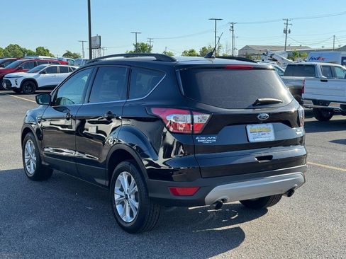 Used 2018 Ford Escape SE w/ SE Sync 3 Package FWD image 6