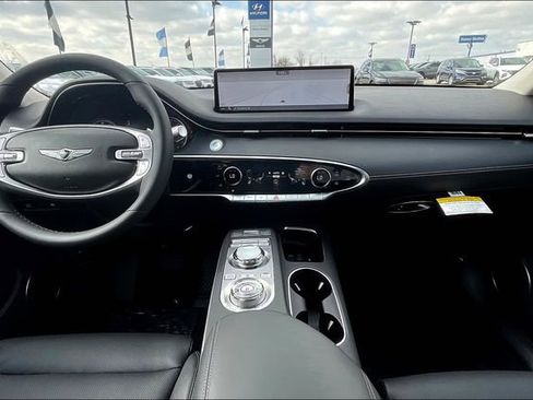 New 2025 Genesis GV70 2.5T image 5