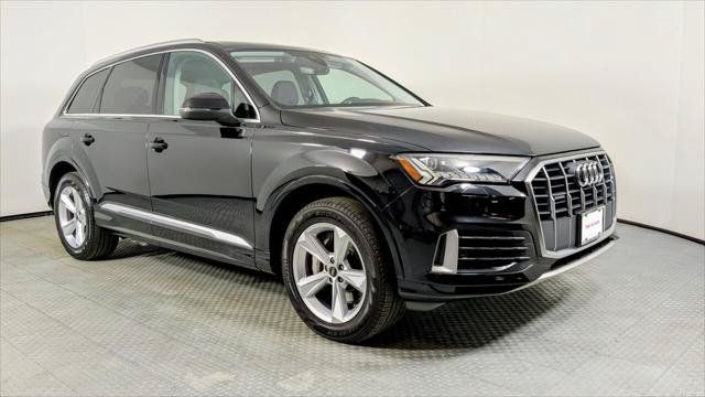 Used 2023 Audi Q7 3.0T Premium AWD/4WD image 9