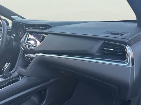 Certified 2025 Cadillac XT5 Premium Luxury w/ Technology Package image 20
