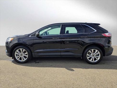 Used 2024 Ford Edge Titanium image 6
