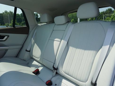 Certified 2023 Mercedes-Benz EQE 500 4MATIC SUV image 39