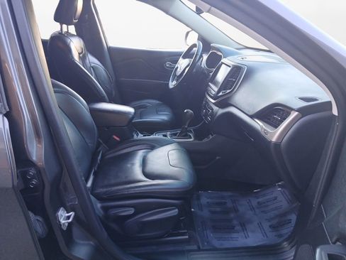 Used 2016 Jeep Cherokee High Altitude w/ Technology Group image 23