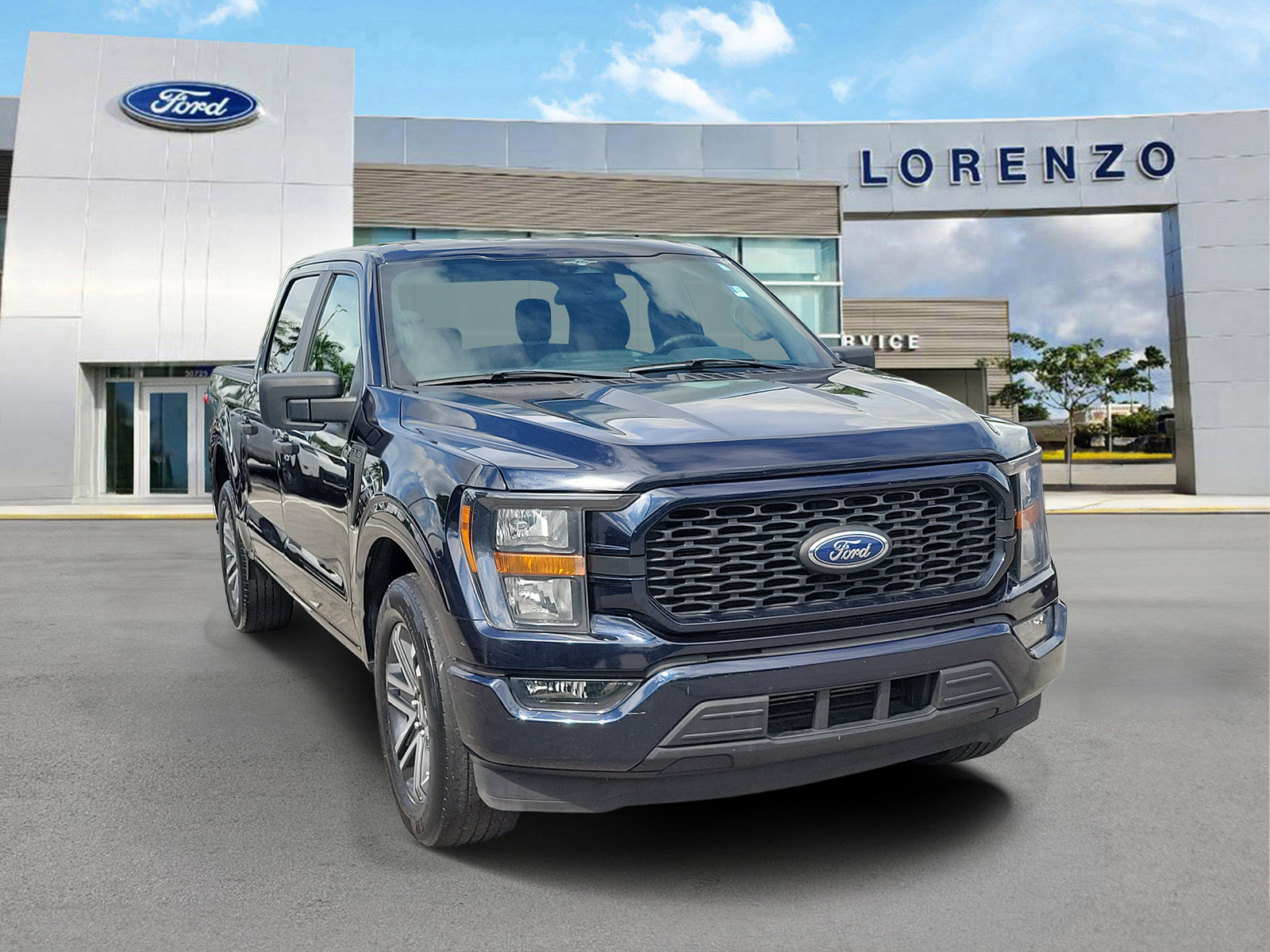 Used 2023 Ford F150 XL w/ STX Appearance Package RWD image 3