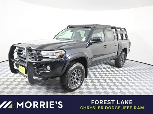 Used 2020 Toyota Tacoma SR5 AWD/4WD image 1