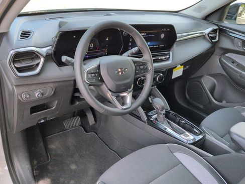 New 2026 Chevrolet TrailBlazer LT w/ Convenience Package FWD image 10