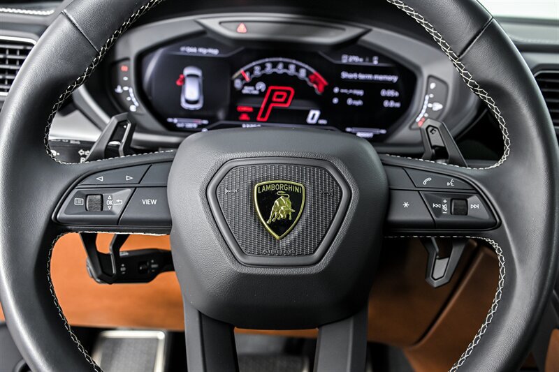 Used 2023 Lamborghini Urus S AWD/4WD image 25