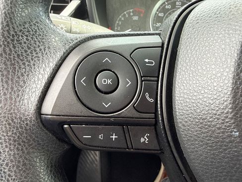 Used 2022 Toyota Corolla LE FWD image 15