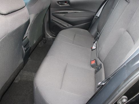 Used 2022 Toyota Corolla LE image 24