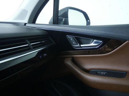 Used 2017 Audi Q7 2.0T Premium Plus image 32