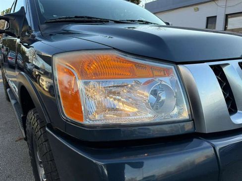 Used 2015 Nissan Titan PRO-4X w/ Pro-4x Luxury Package AWD/4WD image 2