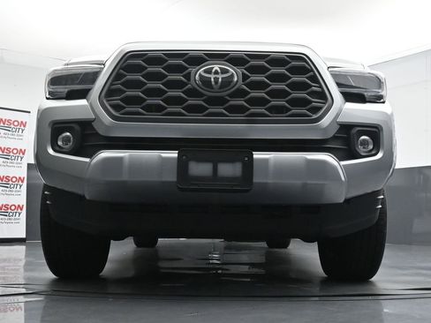 Used 2023 Toyota Tacoma TRD Sport AWD/4WD image 29