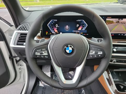 New 2026 BMW X5 xDrive40i w/ Premium Package AWD/4WD image 22