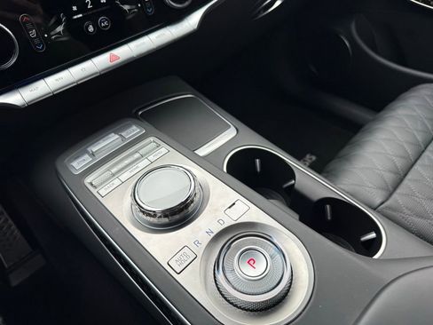 Certified 2025 Genesis GV70 3.5T Sport w/ Sport Prestige Package AWD/4WD image 26