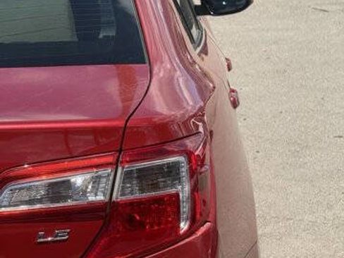 Used 2014 Toyota Camry LE FWD image 21