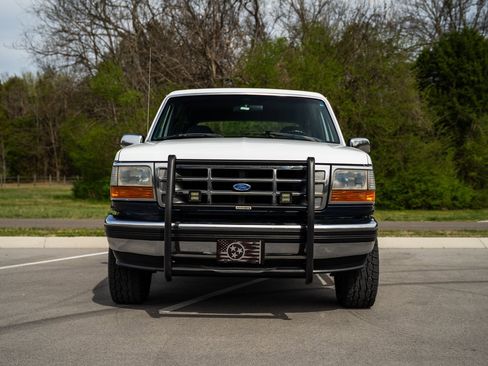 Used 1993 Ford Bronco XLT AWD/4WD image 3