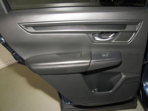 Certified 2025 Honda CR-V LX image 12