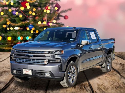 Used 2019 Chevrolet Silverado 1500 RST w/ All-Star Edition image 2