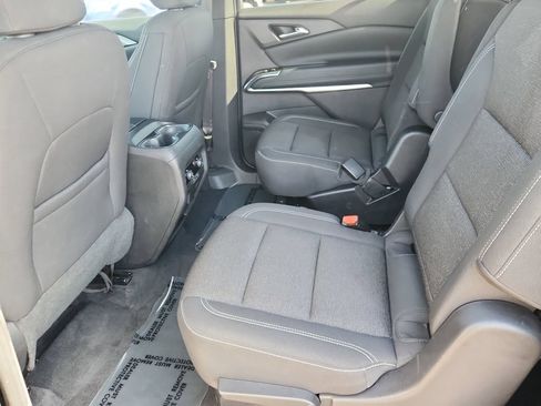 Used 2024 Chevrolet Traverse LT AWD/4WD image 10