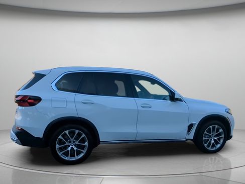 Used 2025 BMW X5 xDrive40i w/ Premium Package AWD/4WD image 30