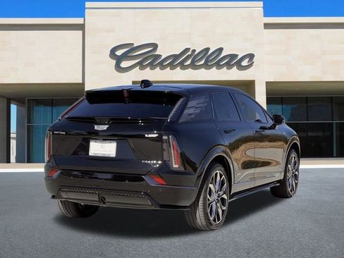 New 2026 Cadillac Optiq V image 3