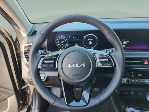 Used 2024 Kia Seltos S image 11