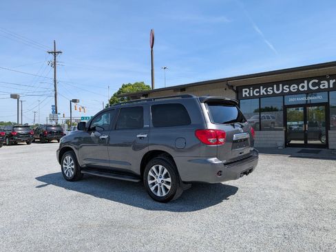 Used 2015 Toyota Sequoia Limited RWD image 9