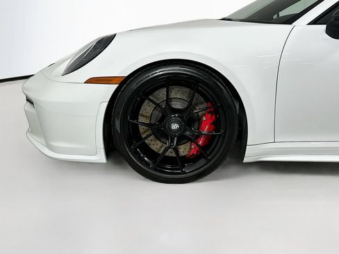 Used 2023 Porsche 911 GT3 w/ Chrono Package RWD image 17