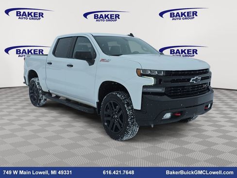 Used 2021 Chevrolet Silverado 1500 LT Trail Boss w/ Bed Protection Package image 3
