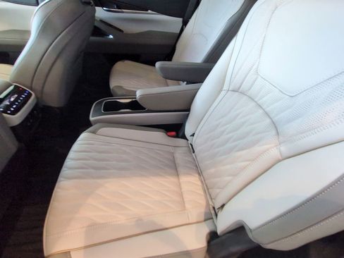 Used 2026 INFINITI QX60 Autograph w/ Dark Cargo Package AWD/4WD image 23