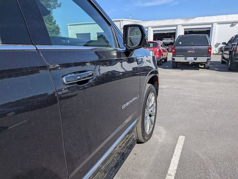 Certified 2024 GMC Yukon Denali w/ Advanced Technology Package image 17