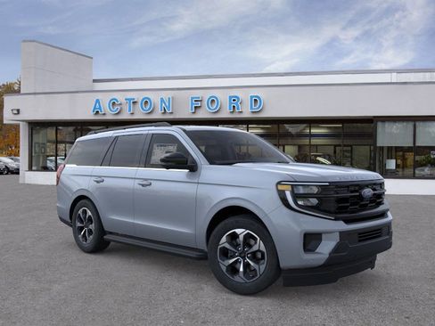 New 2026 Ford Expedition Active image 7