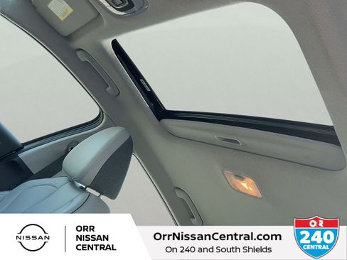 Used 2024 Hyundai Elantra Limited image 18