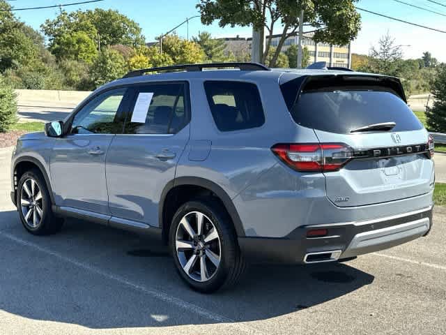 Used 2025 Honda Pilot Touring image 34