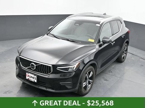 Used 2025 Volvo XC40 B5 Core AWD/4WD image 19