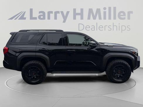 Certified 2026 Toyota 4Runner TRD Off-Road Premium AWD/4WD image 6