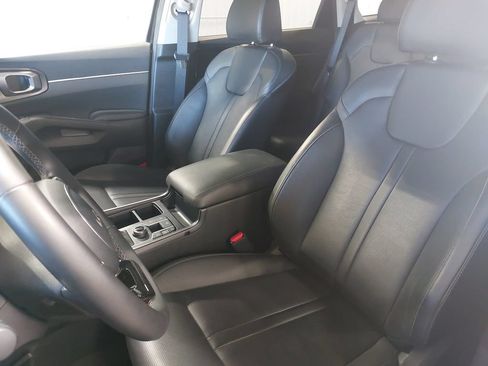 Used 2024 Kia Sorento S AWD/4WD image 15