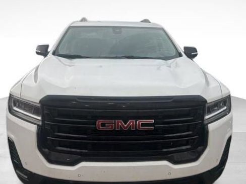 Used 2023 GMC Acadia SLT w/ Elevation Edition image 3