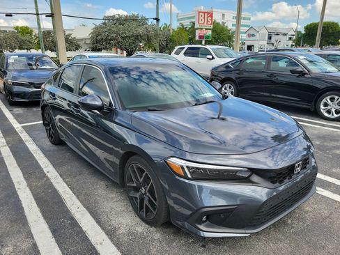 Certified 2024 Honda Civic Sport Touring image 3