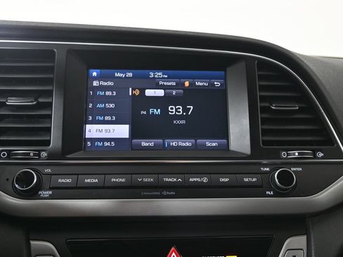 Used 2018 Hyundai Elantra SEL FWD image 27