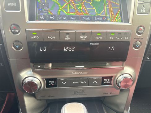 Used 2020 Lexus GX 460 Luxury w/ Luxury Sport Package AWD/4WD image 17