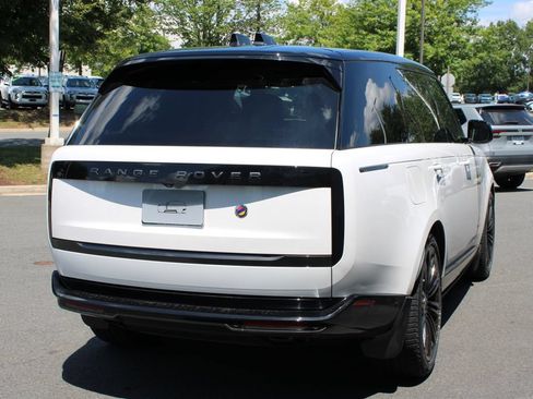 Used 2024 Land Rover Range Rover Autobiography AWD/4WD image 4